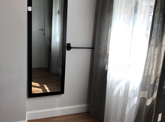 לינה וארוחת בוקר Fernandez *